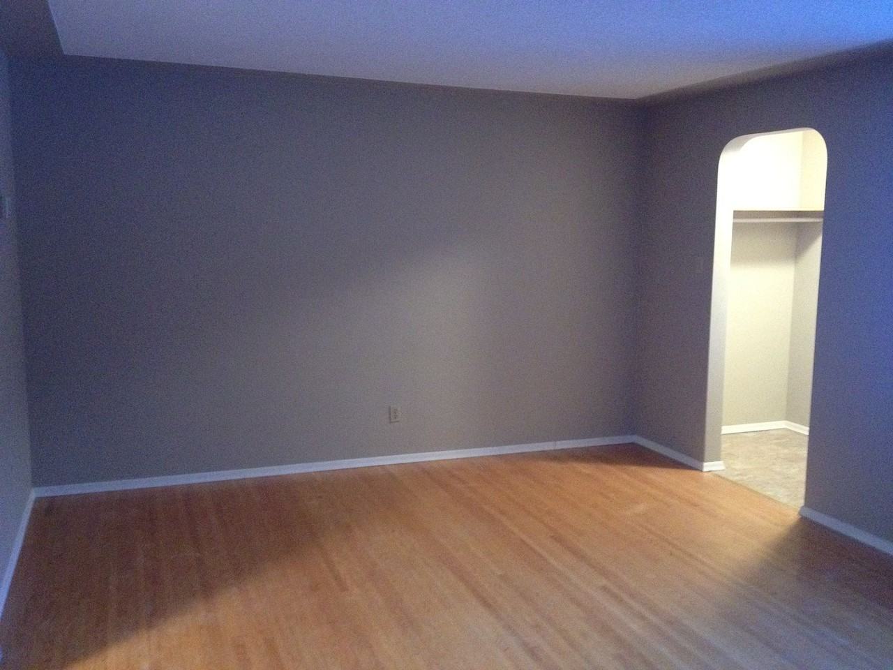 7805 116 St Nw - Photo 6 of 13