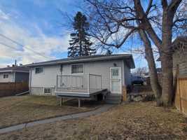 featured image of 2825 9 Ave Se