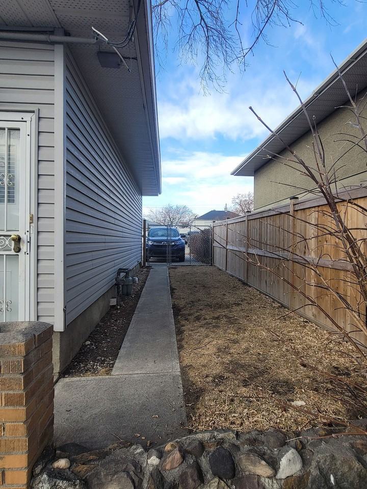 2825 9 Ave Se - Photo 4 of 33