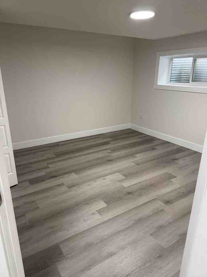 60 Skyview Shores Manor Ne - Photo 3 of 15