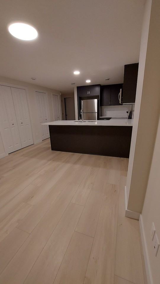 323 Belvedere Dr Se - Photo 3 of 14