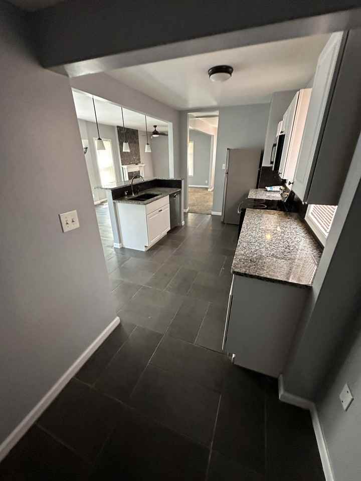 2805 Park Ave #1 - Photo 2 of 20