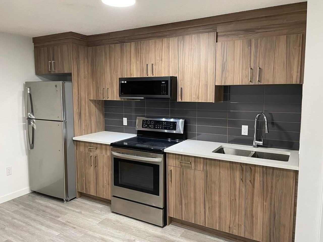 10 Applegrove Cres Se - Photo 3 of 15