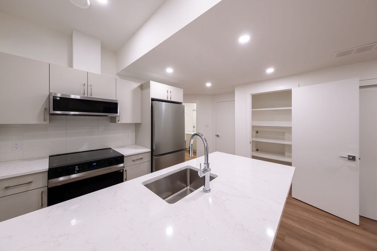 9554 86 St Nw - Photo 5 of 12
