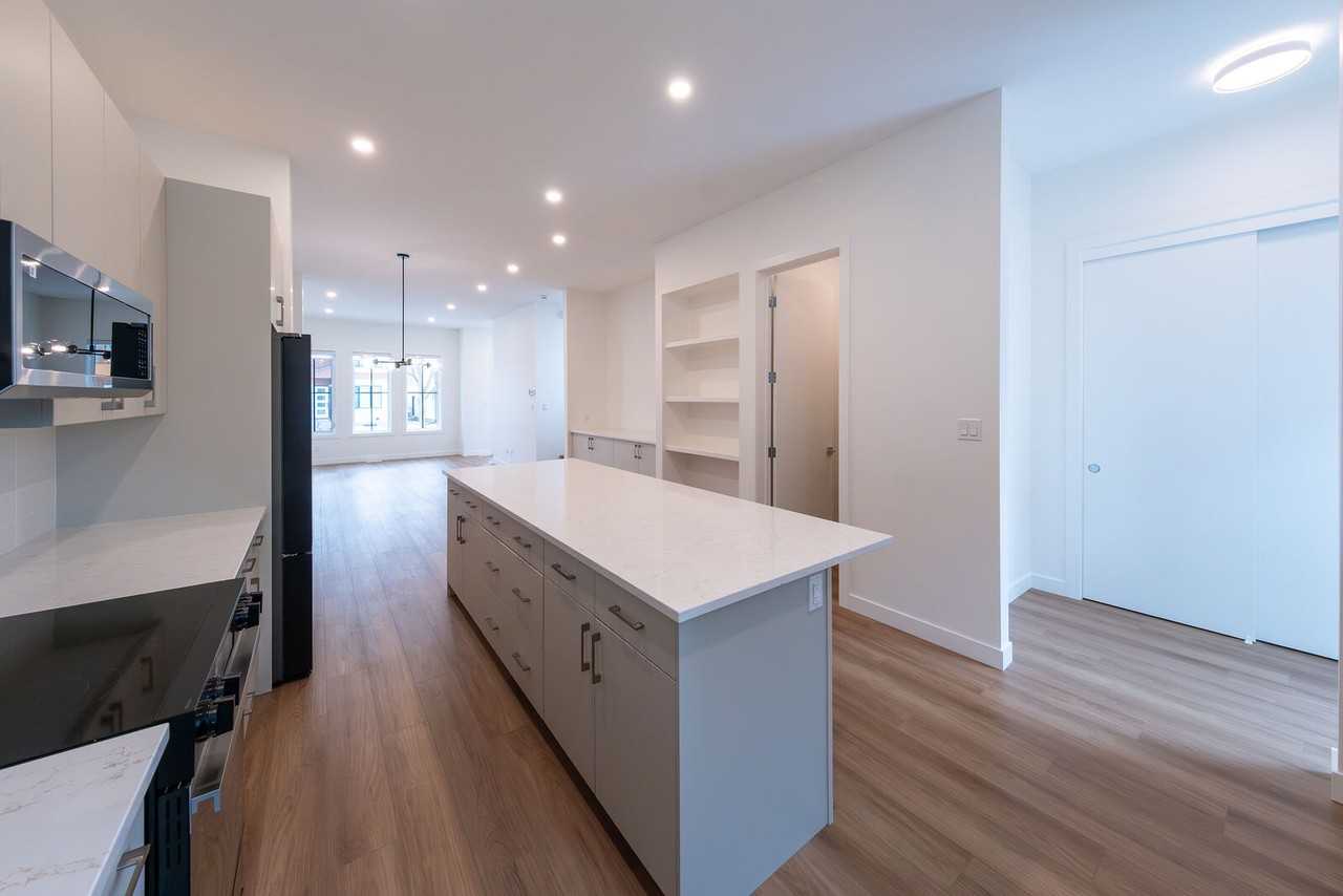 9554 - 9554 86 St Nw - Photo 6 of 22