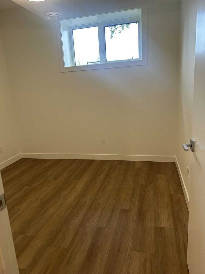 9265 Strathearn Dr Nw - Photo 4 of 8