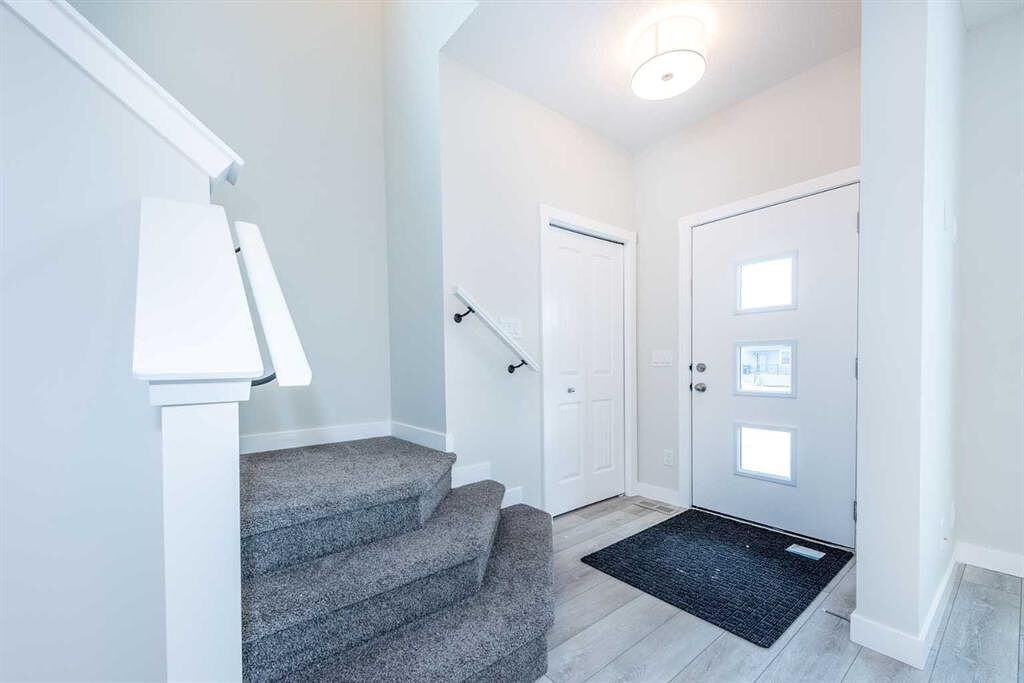 1816 Cornerstone Blvd Ne - Photo 2 of 22