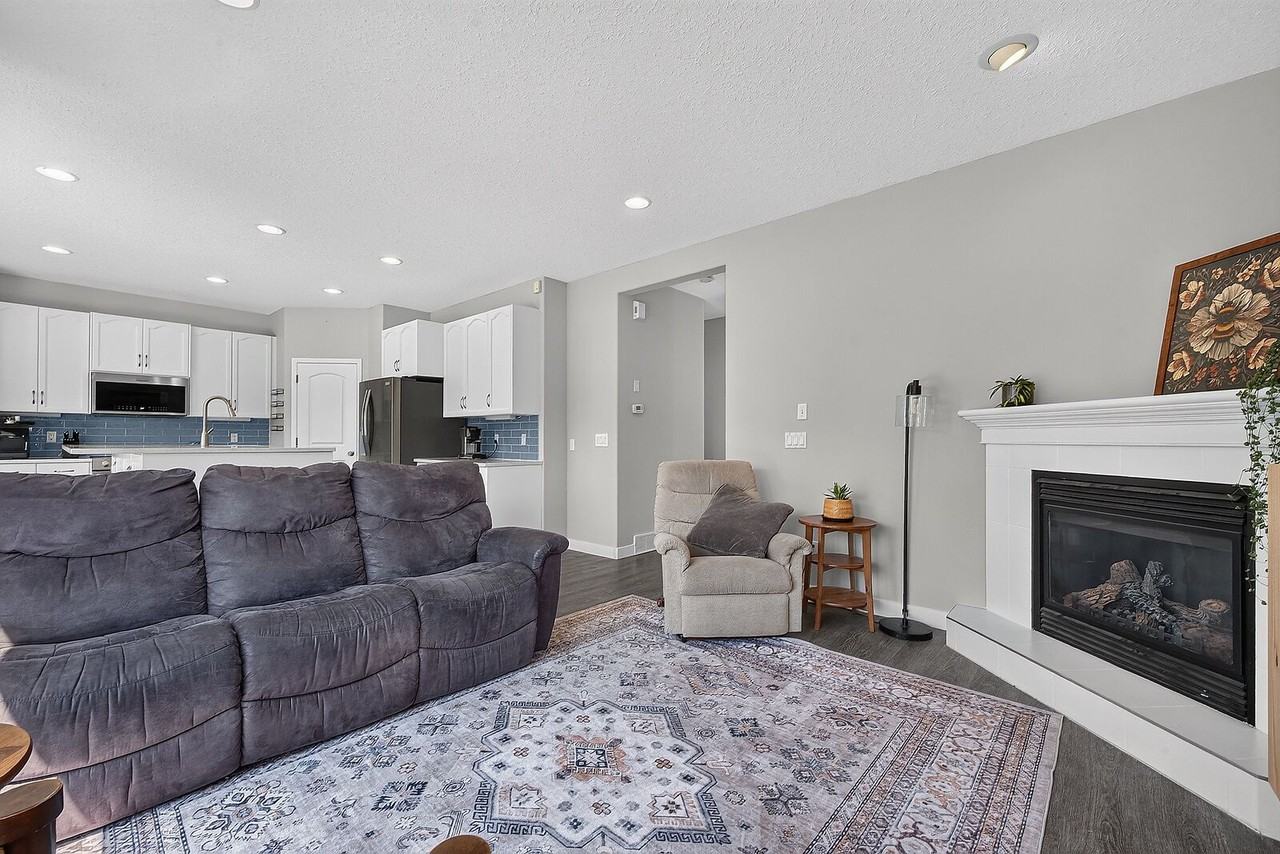 89 Canals Cir Sw - Photo 4 of 45