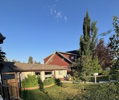 4923 22 Ave Nw - Photo 1 of 1