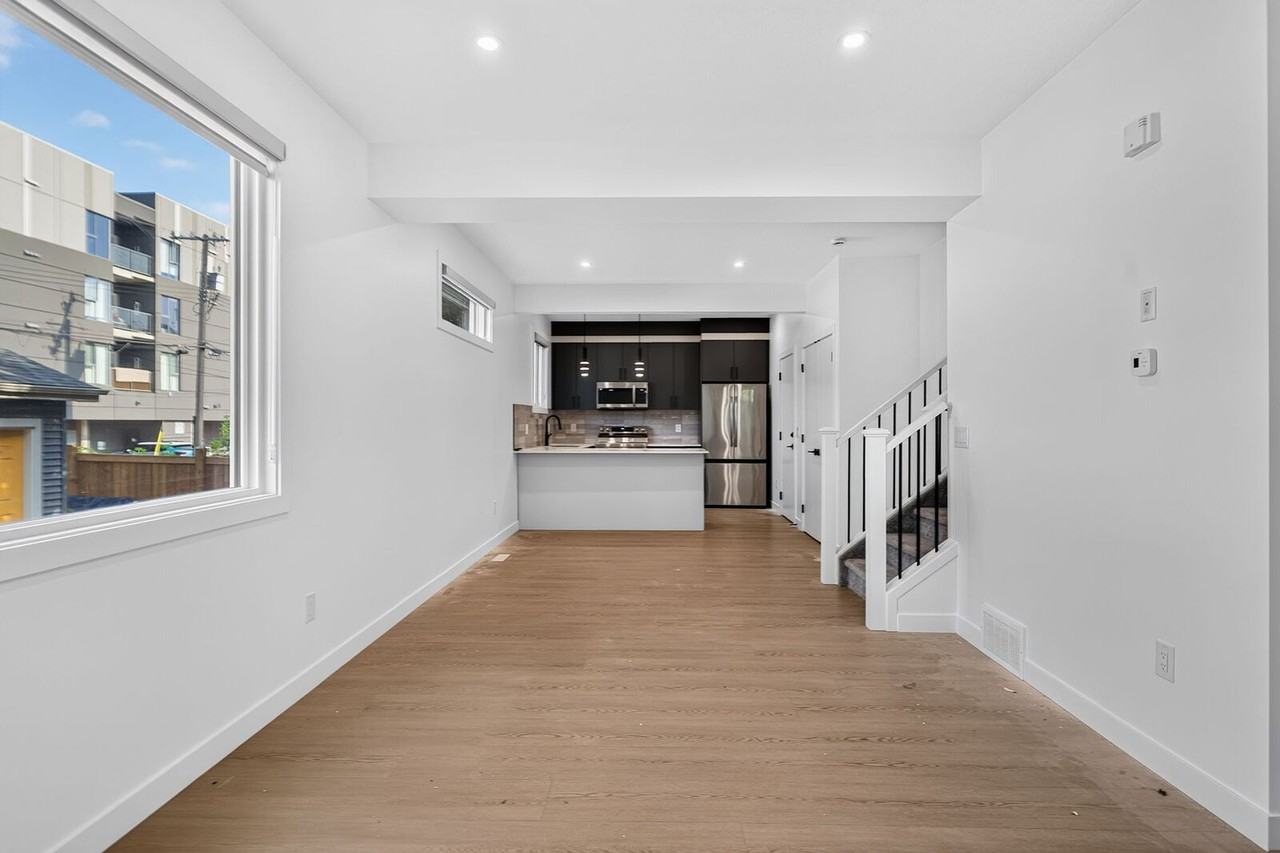 10621 83 St Nw - Photo 4 of 44