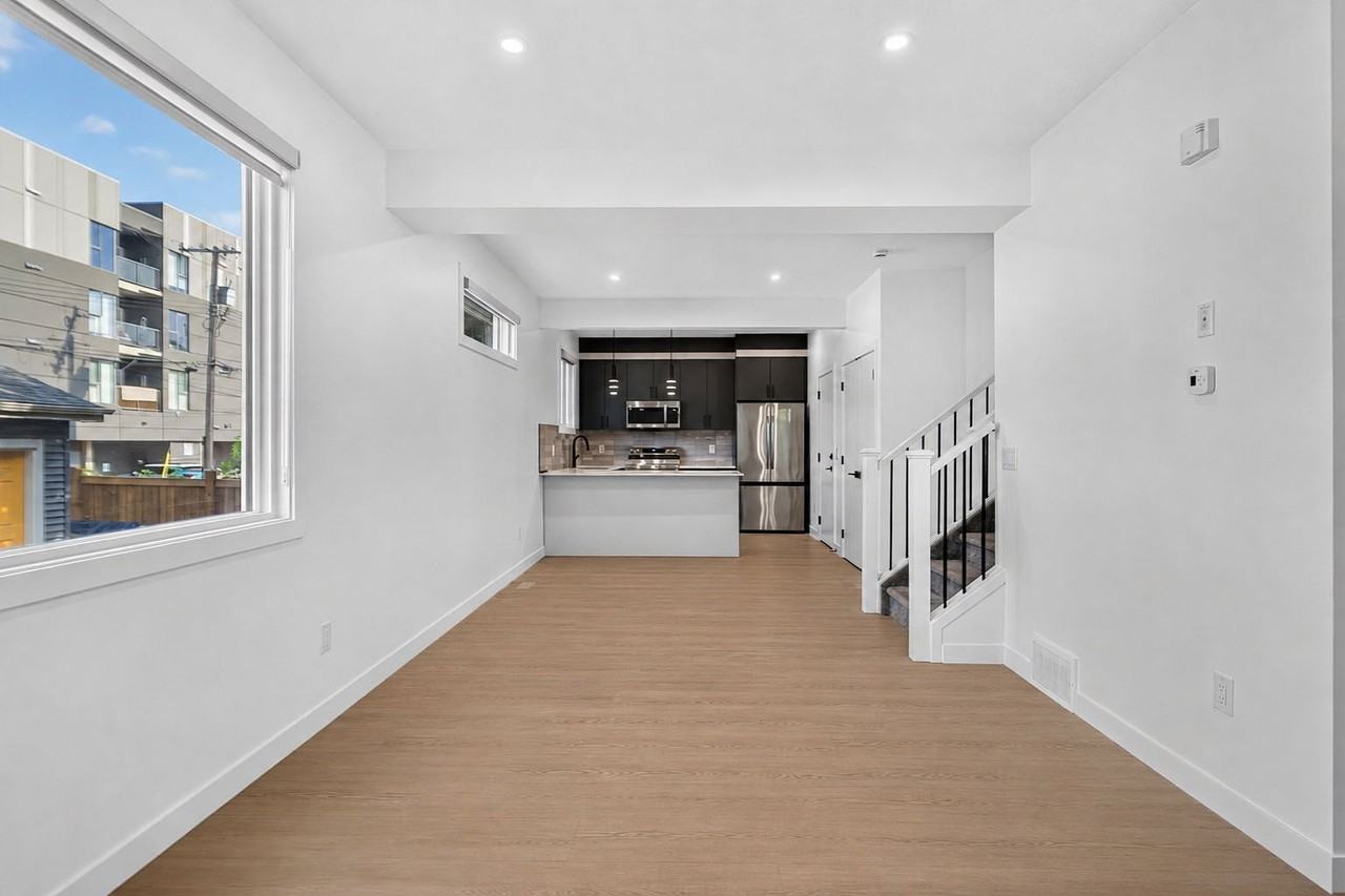 10621 83 St Nw - Photo 5 of 44