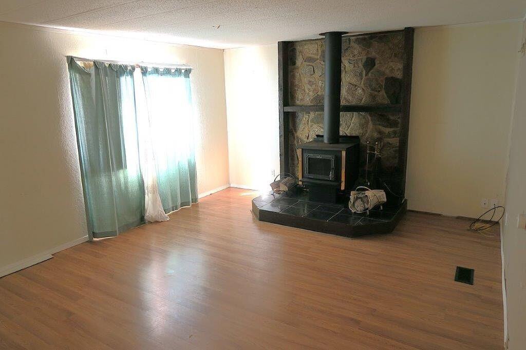 316 3rd St N - Photo 3 of 12