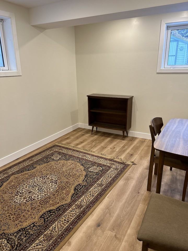 8728 89 Ave Nw - Photo 7 of 7