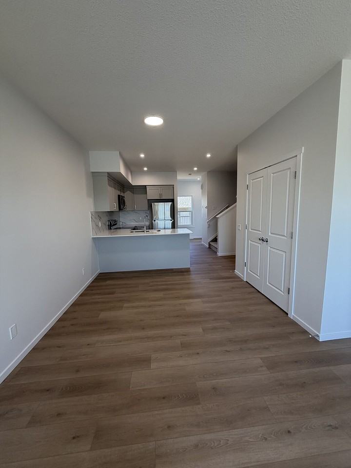 130 Chappelle Dr Sw - Photo 2 of 14