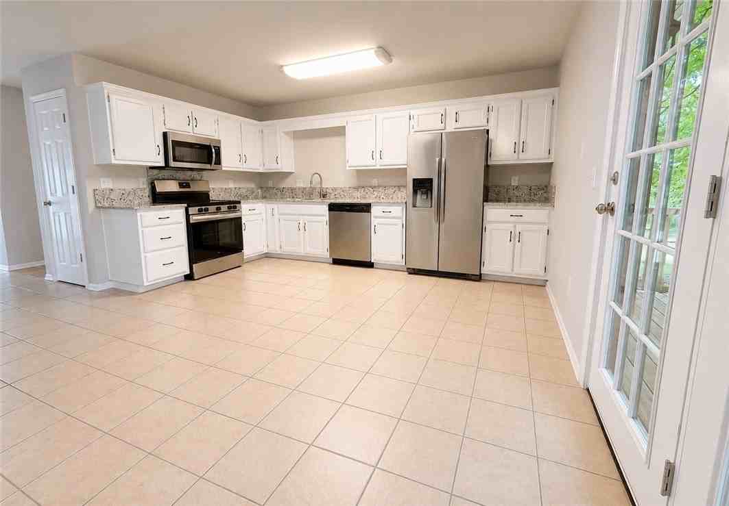 1 Mills Ln - Photo 7 of 23