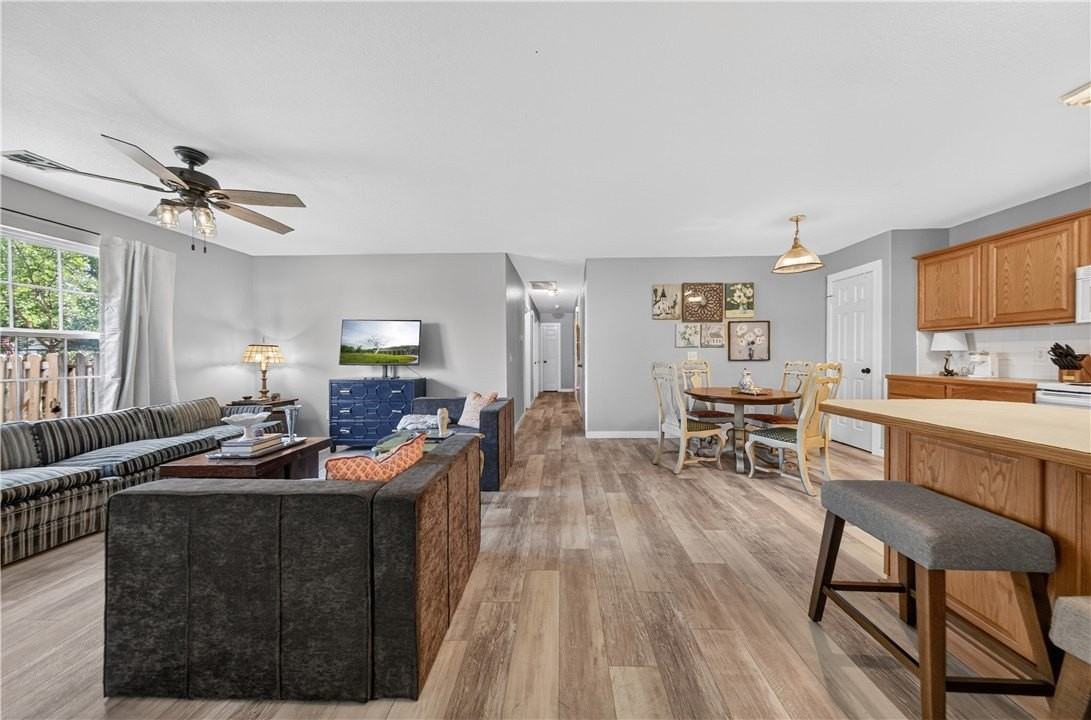 910 Nw A St #2 - Photo 7 of 16