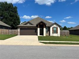 featured image of 396 Hall Ave