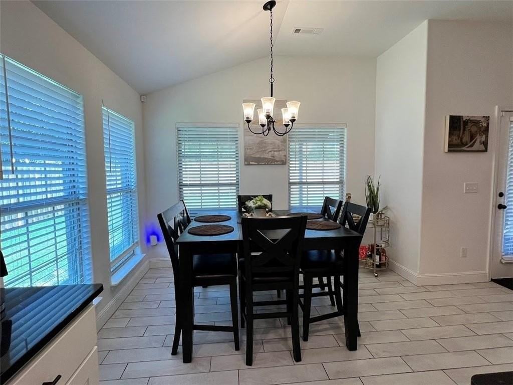 396 Hall Ave - Photo 7 of 15