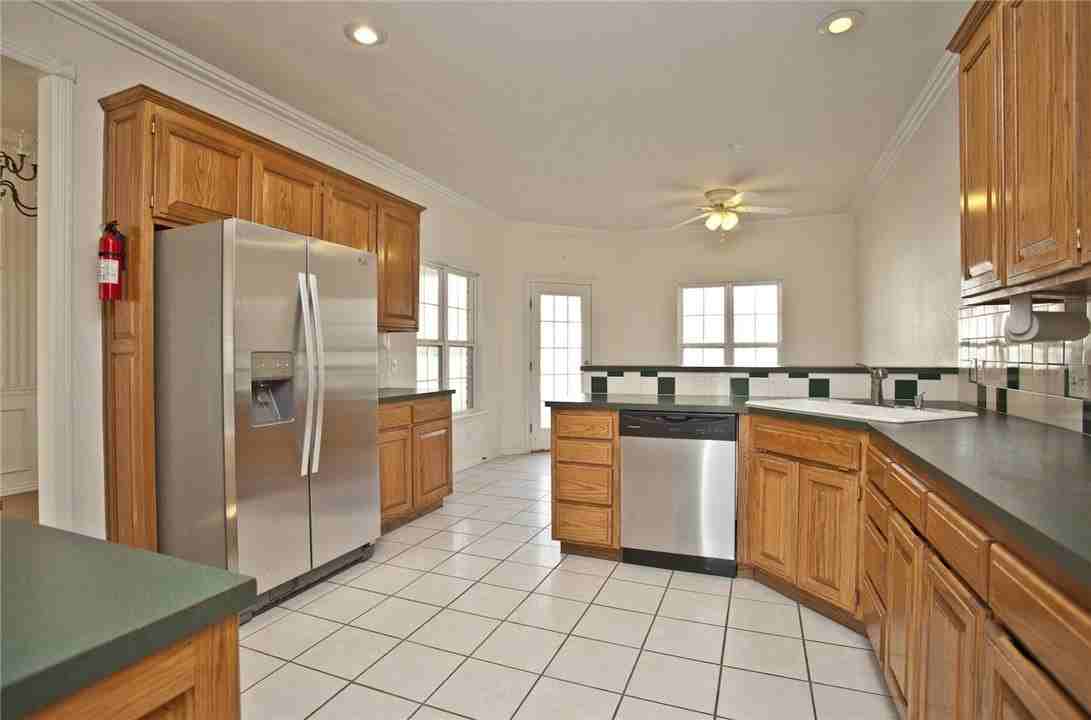 310 Old Forge Dr - Photo 4 of 18