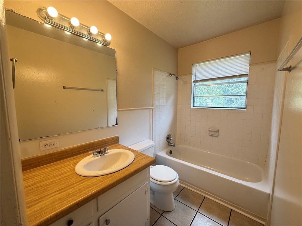 2205 Dogwood Pl - Photo 5 of 14