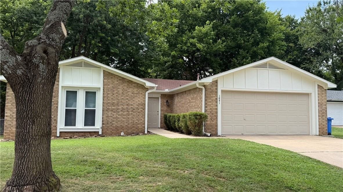 1841 N Seminole Ct