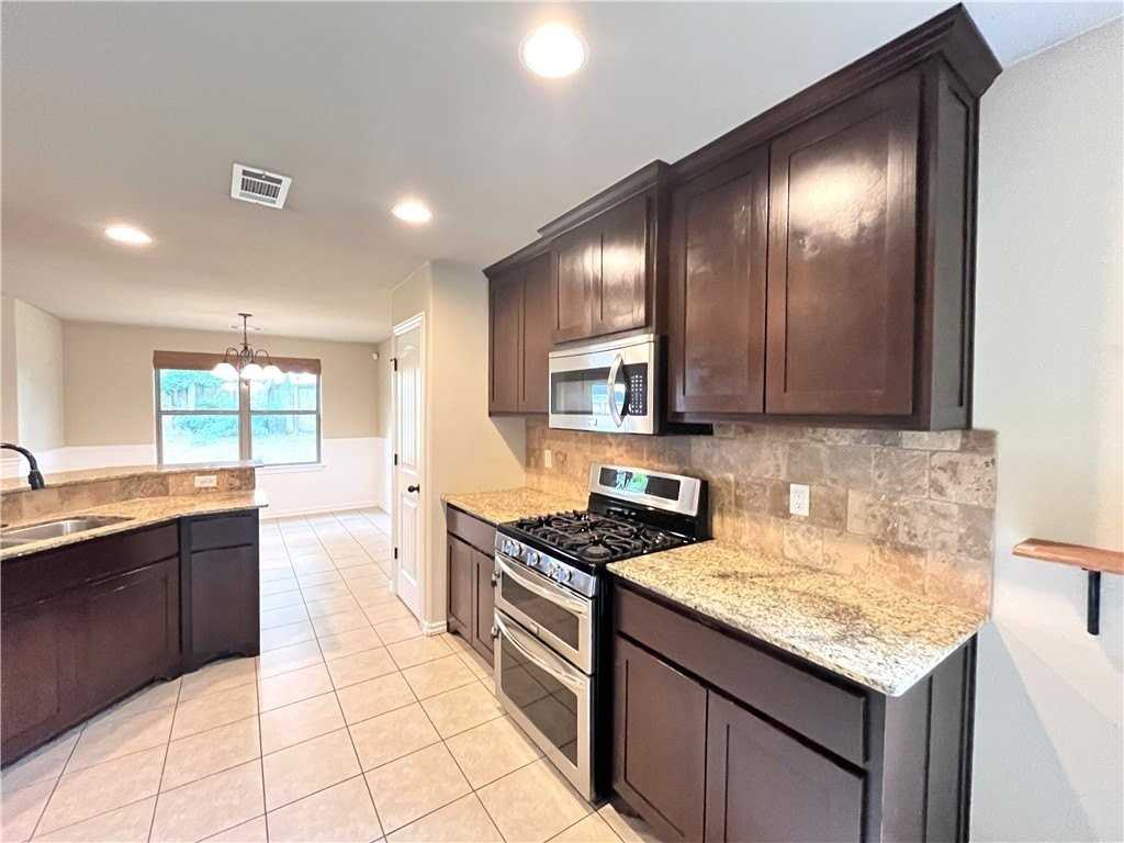 4901 Sw Energy Ave - Photo 7 of 28