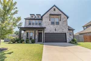 featured image of 1431 Cave Stream Dr
