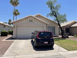 featured image of 16031 S 40th Way