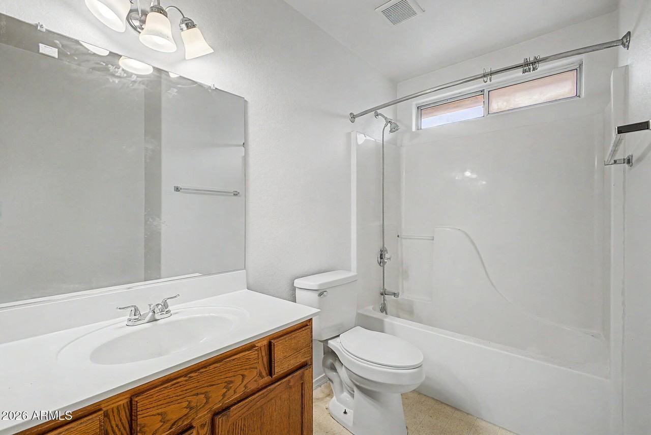 1830 N Center Ave - Photo 7 of 24