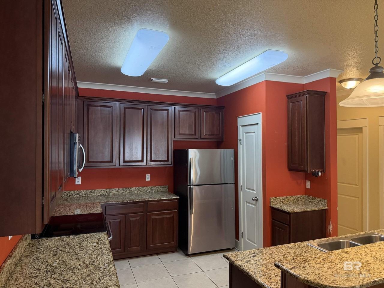 501 Cotton Creek Dr - Photo 4 of 19