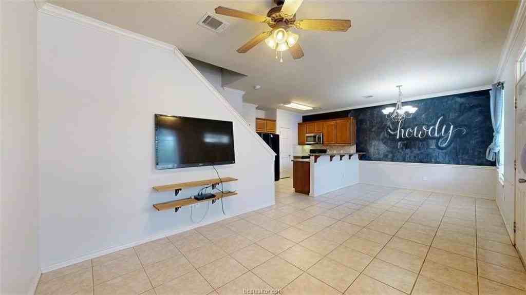 332 Forest Dr - Photo 3 of 42