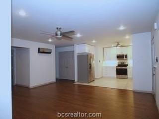 10328 N Dowling Rd - Photo 4 of 26