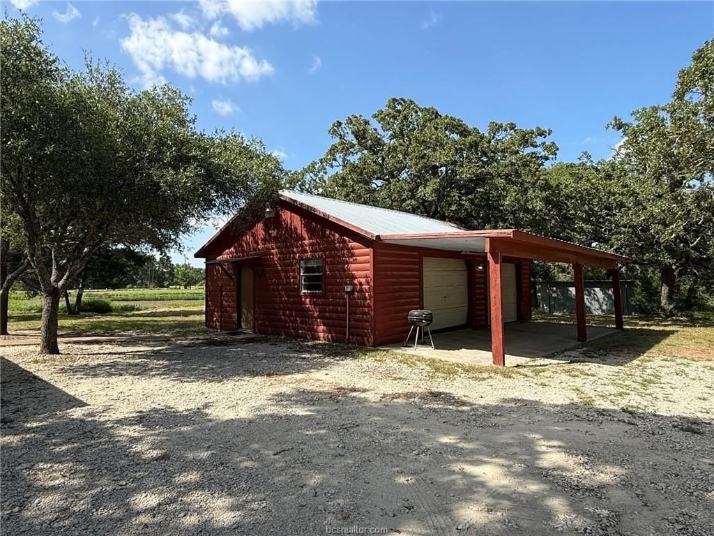 9581 Valley View Dr - Photo 3 of 28