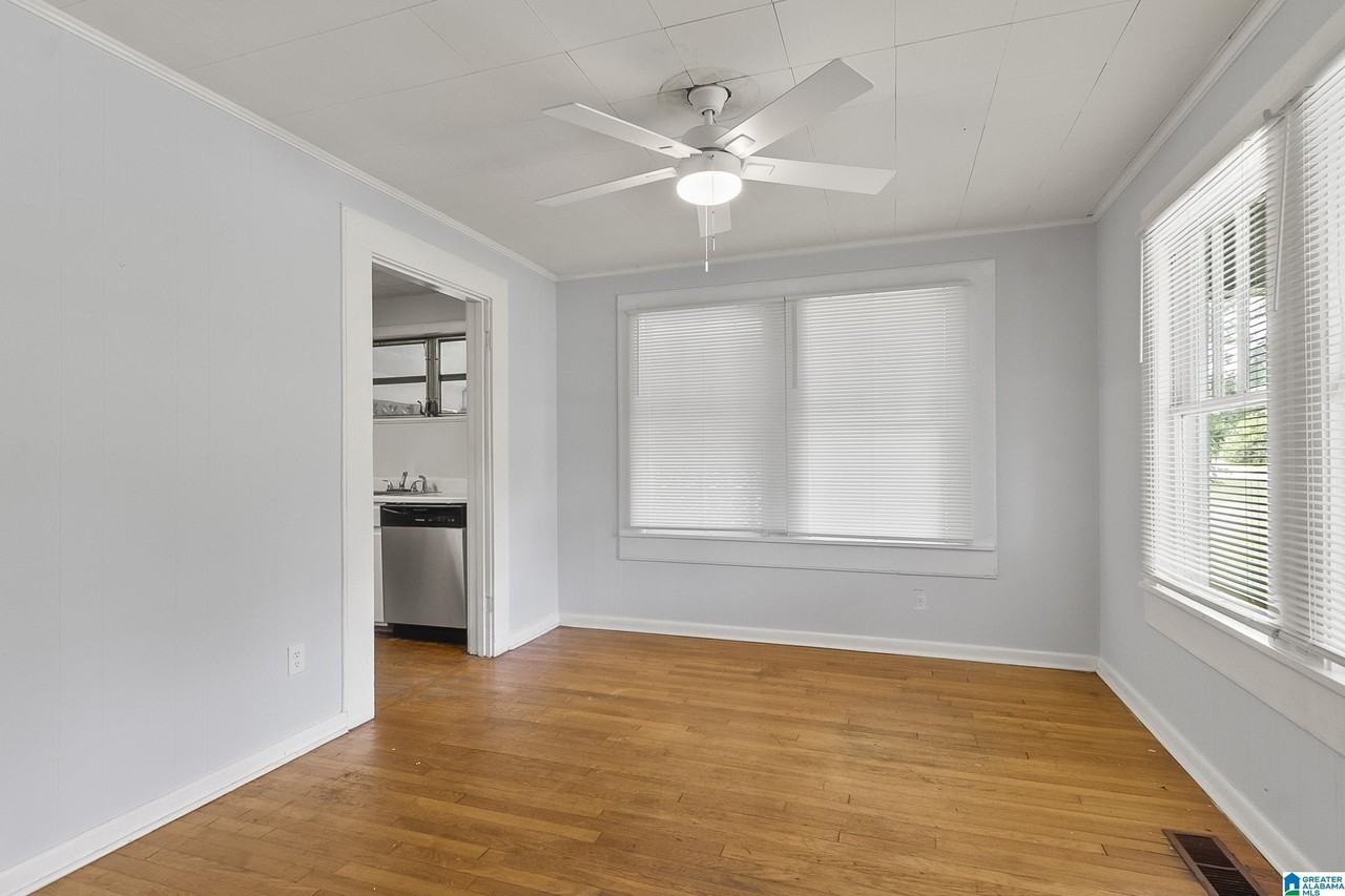 2217 Prince Ave - Photo 4 of 11