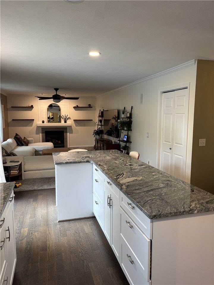 390 Everwild Ln - Photo 4 of 35
