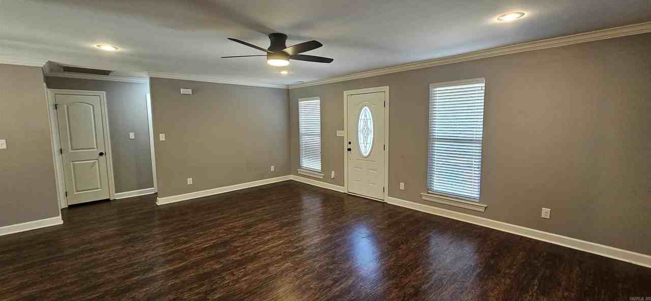 6070 Allwood Dr - Photo 3 of 21