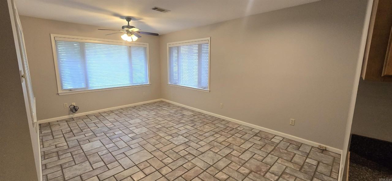 1700 Northwood Rd - Photo 6 of 19