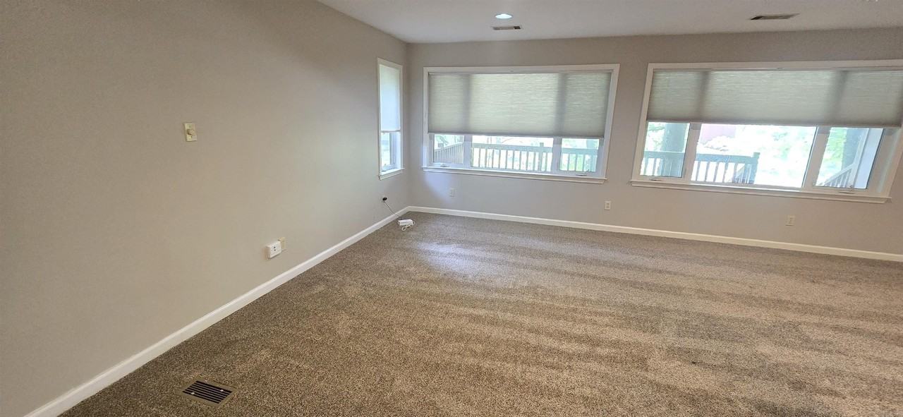 1700 Northwood Rd - Photo 7 of 19