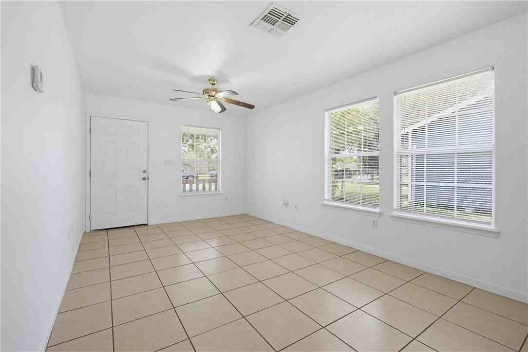 4214 Barrera Dr - Photo 4 of 14
