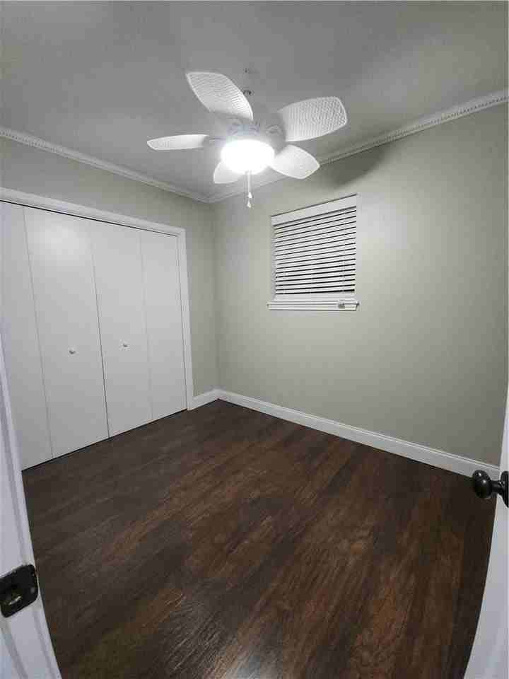 5221 Cromwell Dr - Photo 7 of 18