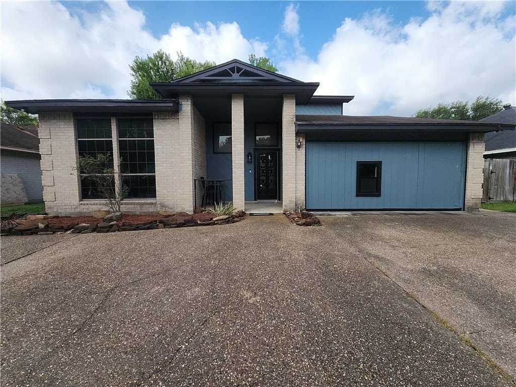 5221 Cromwell Dr - Photo 2 of 18