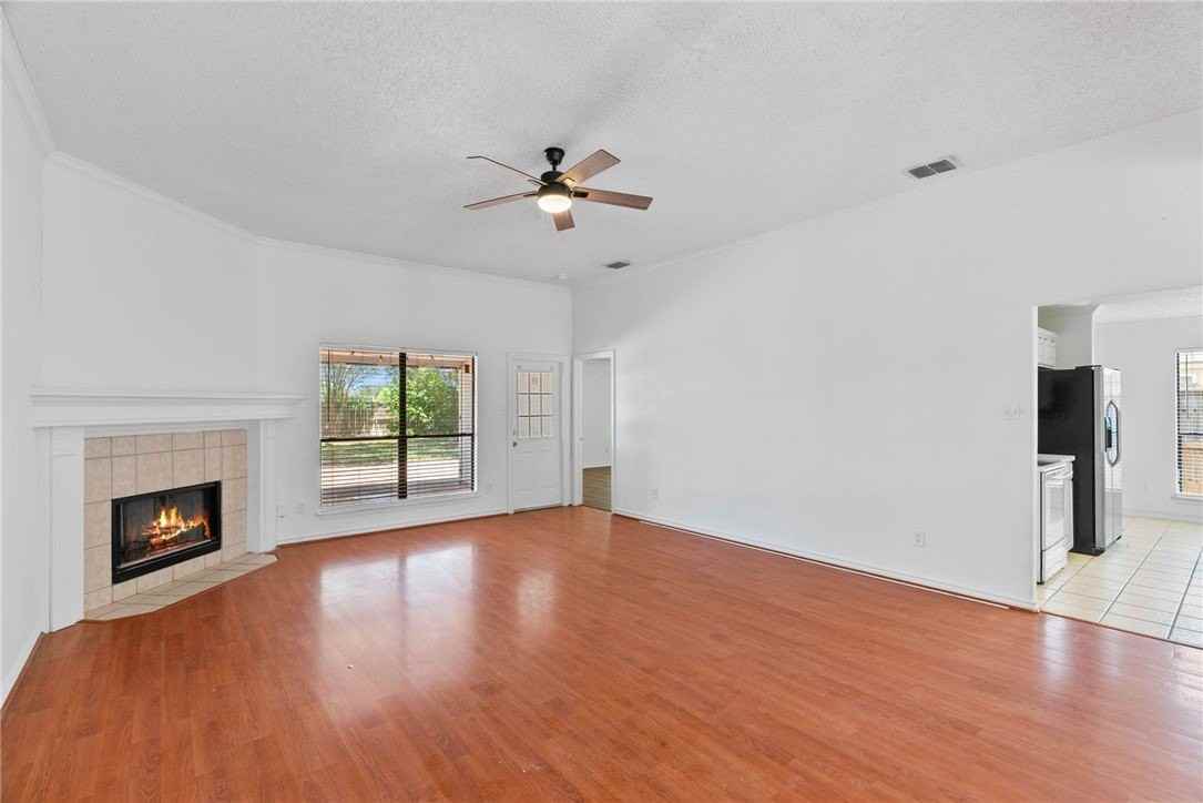 6234 Jessica Dr - Photo 3 of 20