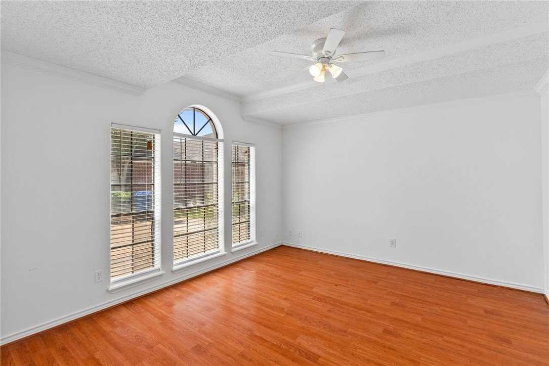 6234 Jessica Dr - Photo 6 of 20