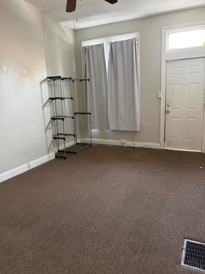 2386 Wheeler St - Photo 7 of 19