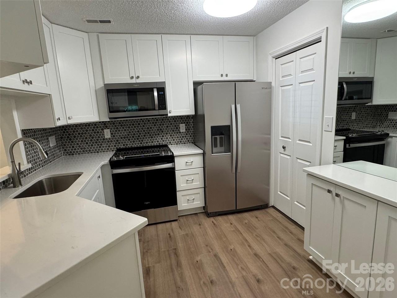 6523 Clavell Ln #L - Photo 7 of 30