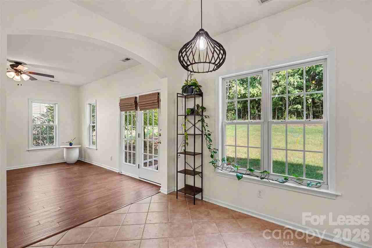 9231 Mitchell Glen Dr - Photo 6 of 27