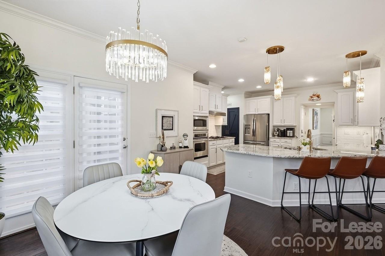 8120 Madrigal Ct - Photo 3 of 48