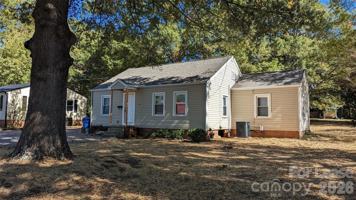 featured image of 156 S Sycamore St
