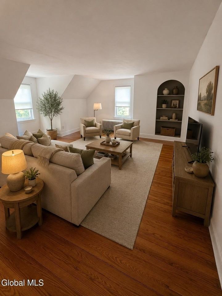 52 Euclid Ave - Photo 5 of 11