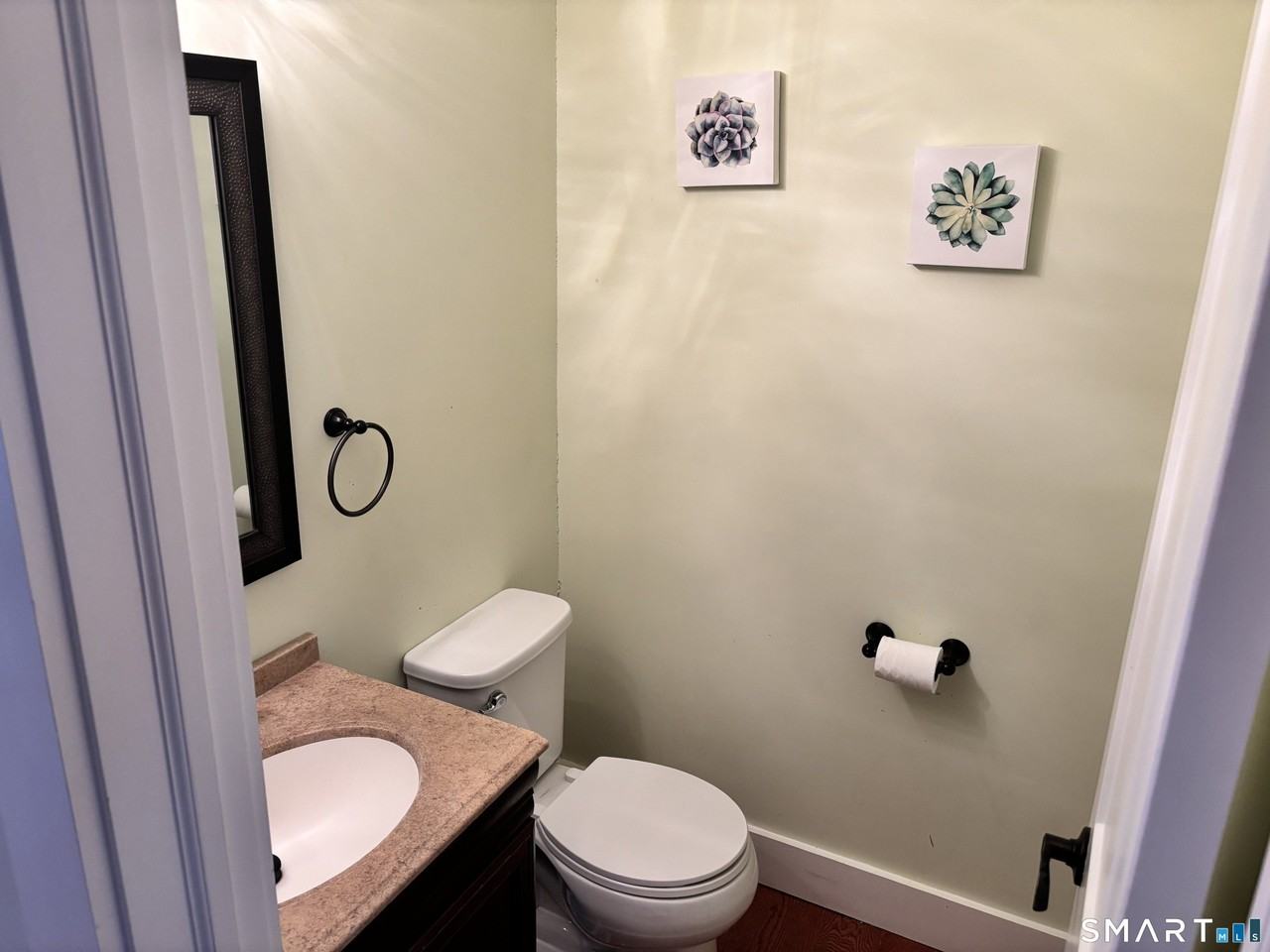 80 Lawn Ave #13 - Photo 7 of 17